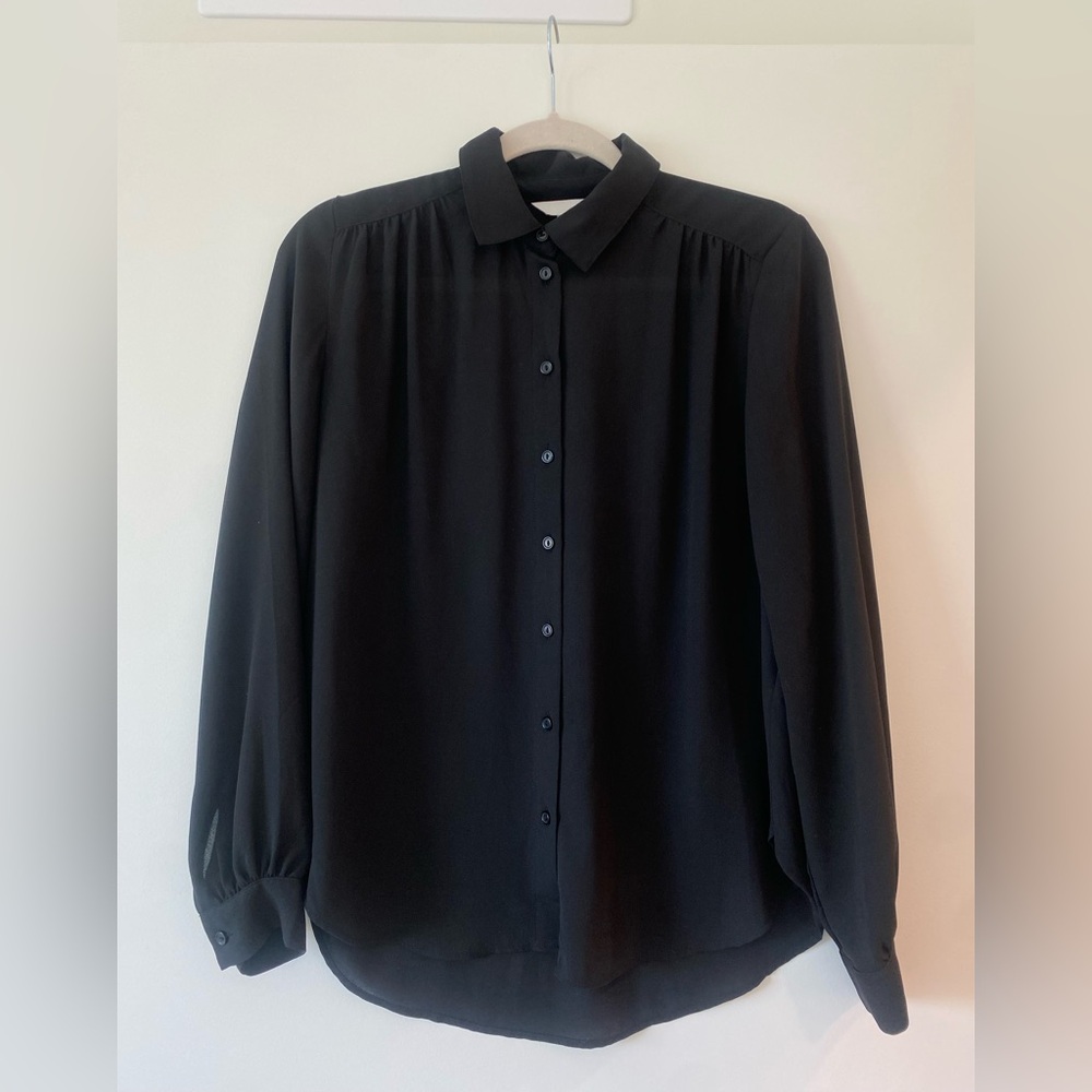 H&M Black Button-Up Blouse Size 4